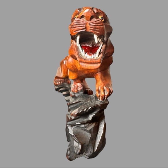 Vintage Solid Wood Roaring Panther on Ledge (VGVC) - Picture 8 of 12